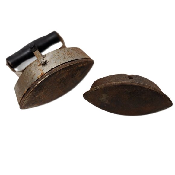 Antique Decor 2 Cast Iron 6" Asbestos Sad Iron w/Locking Wood Handle Cover Set - Picture 3 of 4